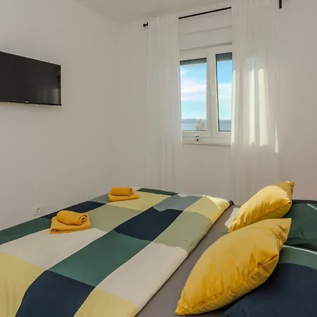 By The Sea - 23385 Apartment Vir