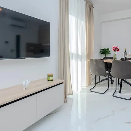 By The Sea - 23385 Apartment *