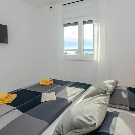 By The Sea - 23385 Apartment
